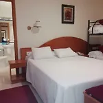 מלון Cabo Festinanza 2*
