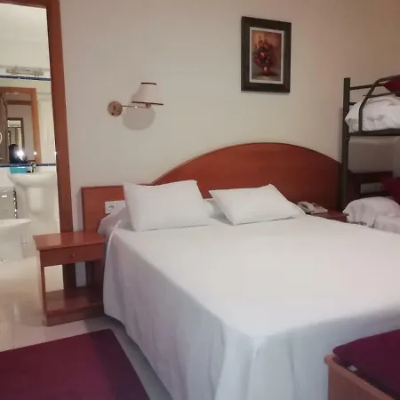 Hotel Cabo Festiñanza 2*