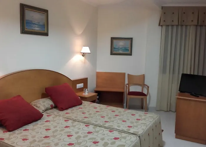 Otel Cabo Festinanza 2*